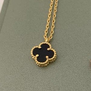 Mini Clover Quatrefoil Necklace, Sweet Alhambra, Black Onyx & Gold, New